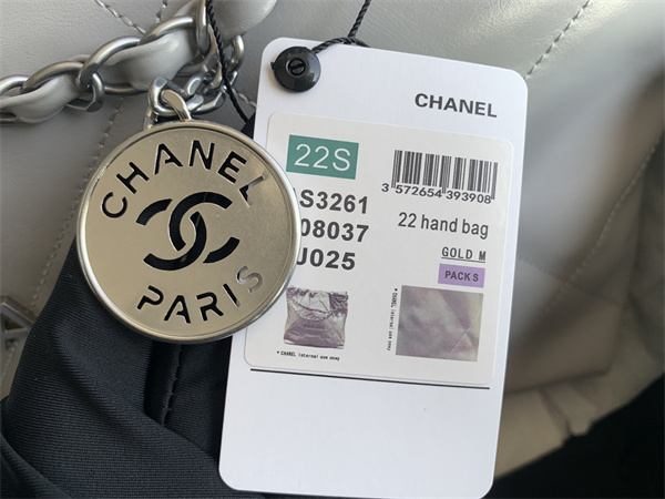 Cha.nel 22 Medium Handbag Shiny Calfskin Silver Tone Metal Grey AS3261