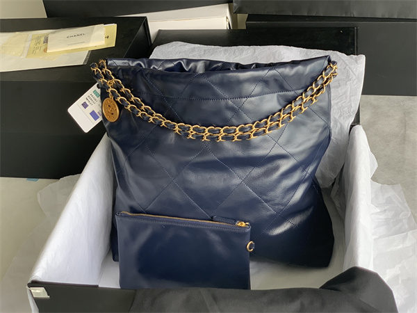 Cha.nel 22 Medium Handbag Shiny Calfskin Gold Tone Metal Navy AS3261