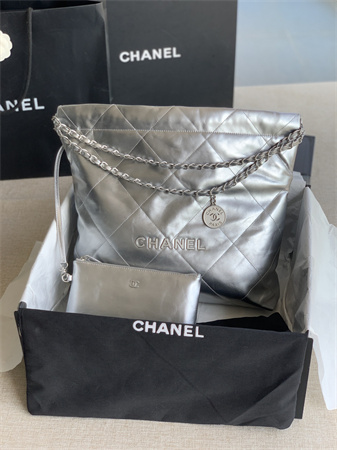 Cha.nel 22 Medium Handbag Shiny Calfskin Silver Tone Metal Silver AS3261