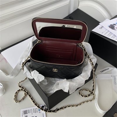 Cha.nel Vanity Case Grained Calfskin Gold Tone Metal Black AP1341