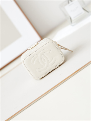Cha.nel Vanity Case Lambskin Gold Tone Metal White AP3230