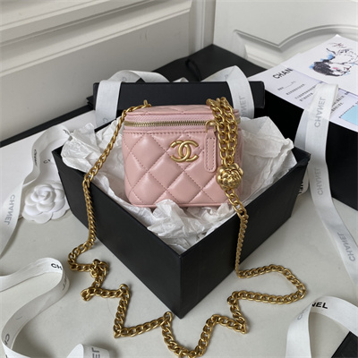 Cha.nel Vanity Case Lambskin Gold Tone Metal Pink AP3300