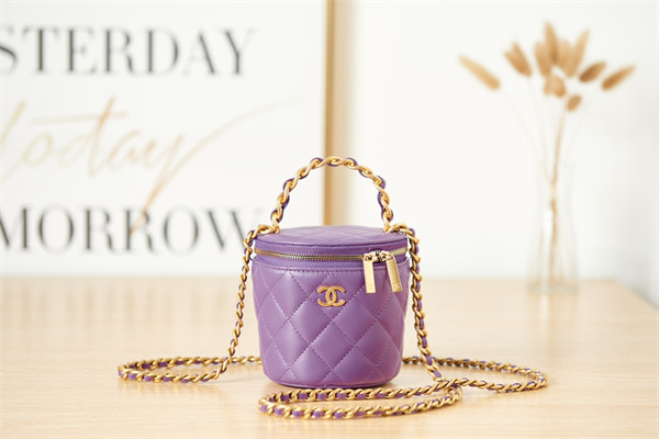 Cha.nel Vanity Case With Top Handle Lambskin Gold Tone Metal Purple AS2873