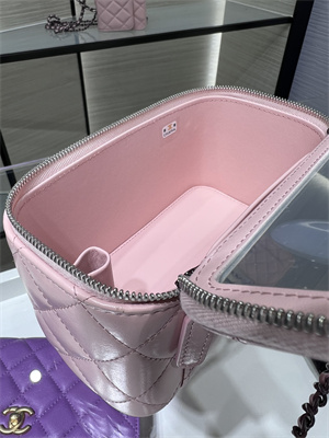 Cha.nel Clutch With Chain Vanity Shiny Crumpled Calfskin, Strass & Ruthenium-Finish Metal Pink AP3593