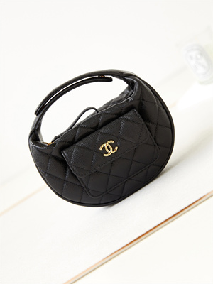 Cha.nel Pouch Grained Calfskin Gold Tone Metal Black AP3467
