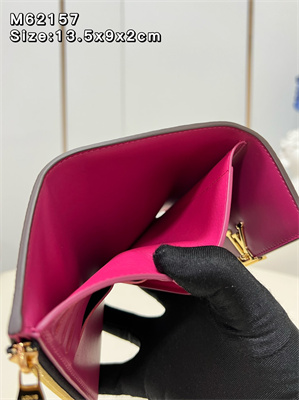 L.V Capucines Compact Wallet Taurillon Leather Black M62157