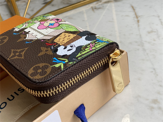 L.V Zippy Coin Purse Vivienne Holidays Monogram Canvas M80865