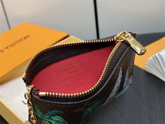 L.V Key Pouch Vivienne Holidays Monogram Canvas M82615