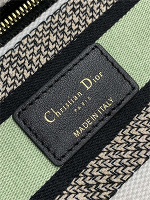 CD Medium Lady Di.or D-Lite Bag Toile de Jouy Mexico Embroidery White Multicolor