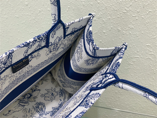 CD Medium Book Tote Jardin Botanique Embroidery White and Blue