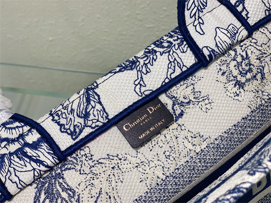 CD Medium Book Tote Jardin Botanique Embroidery White and Blue