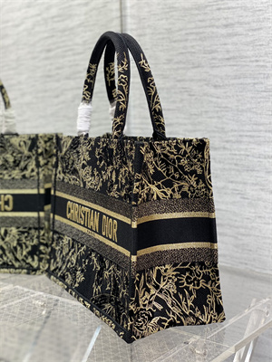 CD Medium Book Tote Jardin d’Hiver Embroidery Black and Gold Tone