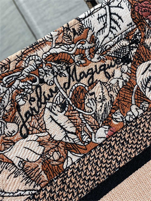 CD Medium Book Tote Jardin Magique Embroidery Pink