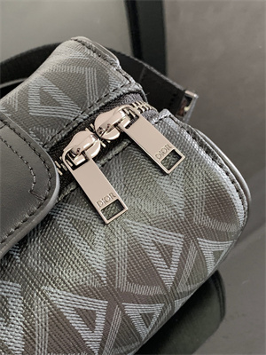 Di.or Lingot 22 Shoulder Bag Black CD Diamond Canvas