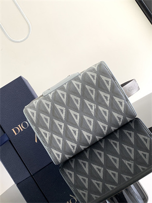 Di.or Lingot Toiletry Bag Grey CD Diamond Canvas