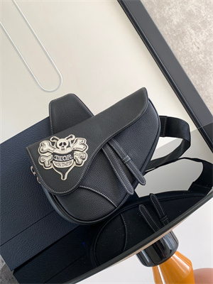 Di.or Saddle Bag Black Grained Calfskin With Bees Patch