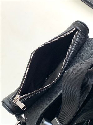 Di.or Saddle Bag Black Grained Calfskin With Bees Patch