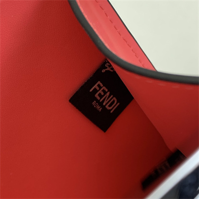 Fen.di Peekaboo Cut Medium Leather Bag Pink Color