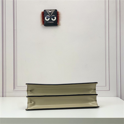 Fen.di Peekaboo Cut Medium Leather Bag Pale Green Color