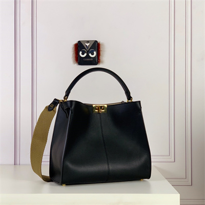 Fen.di Peekaboo X-Lite Medium Leather Bag Black Color
