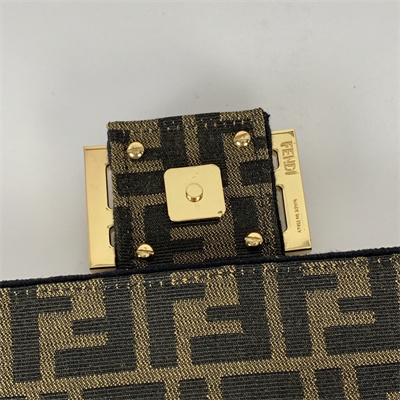 Fen.di BAGUETTE Large Bag Brown FF Jacquard Fabric