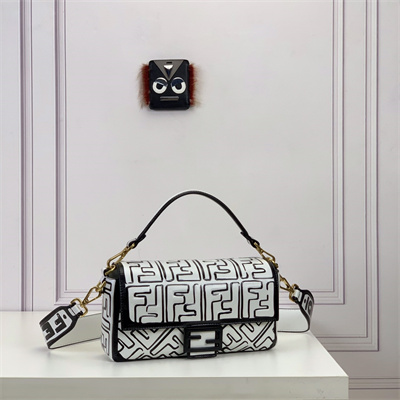 Fen.di BAGUETTE Bag White and Black Nappa Leather With FF Motif