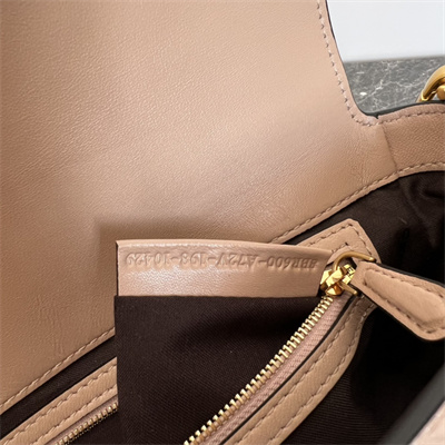 Fen.di BAGUETTE Bag Pink Nappa Leather With FF Motif