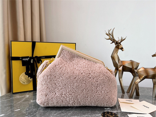 Fen.di FIRST MEDIUM Pink Sheepskin Bag