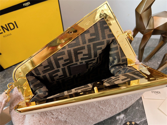 Fen.di FIRST MEDIUM Pink Sheepskin Bag