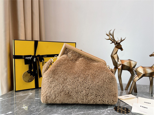 Fen.di FIRST MEDIUM Beige Sheepskin Bag