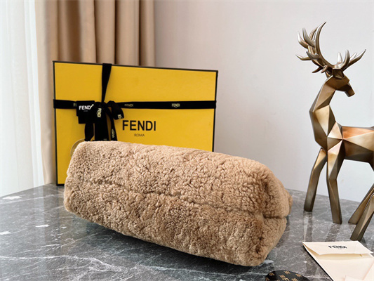 Fen.di FIRST MEDIUM Beige Sheepskin Bag