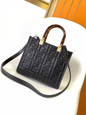 Fen.di SUNSHINE Small Black Leather Shopper
