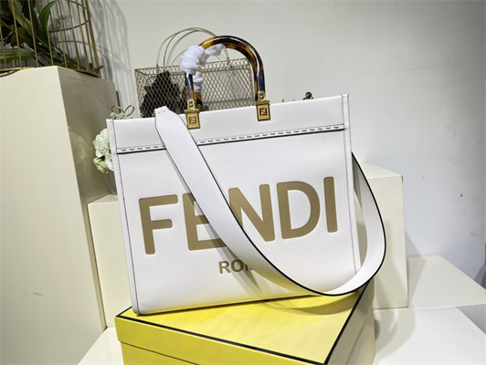 Fen.di SUNSHINE Medium White Leather Shopper