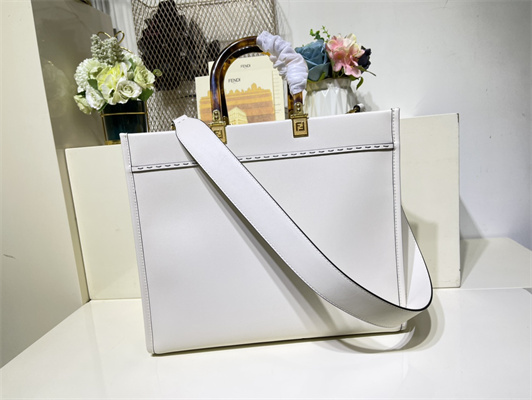 Fen.di SUNSHINE Medium White Leather Shopper