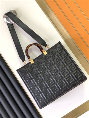 Fen.di SUNSHINE Medium Black Leather Shopper