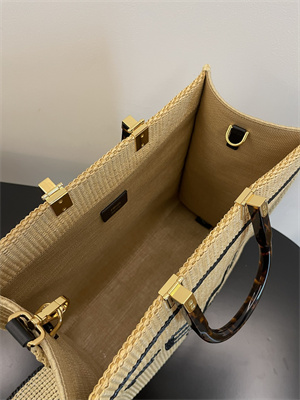 Fen.di SUNSHINE Medium Natural Straw Shopper