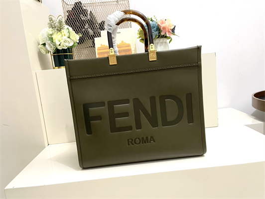 Fen.di SUNSHINE Medium Dk Green Leather Shopper