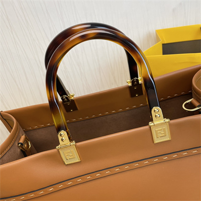 Fen.di SUNSHINE Medium Brown Leather Shopper