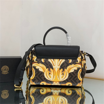 Fen.di Fendace LA Medusa Meidum Handbag Black