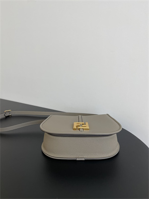 Fen.di C’mon Medium Dove Grey Leather Bag