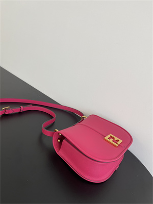 Fen.di C’mon Medium Fuchsia Leather Bag