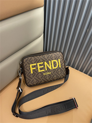 Fen.di CAMERA Case Brown FF Canvas and Leather