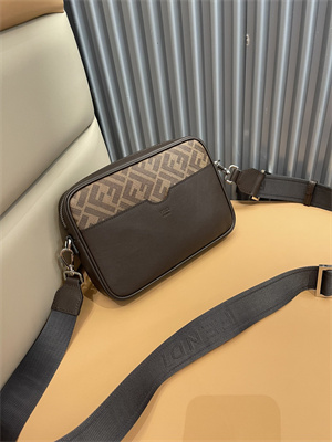 Fen.di CAMERA Case Brown FF Canvas and Leather