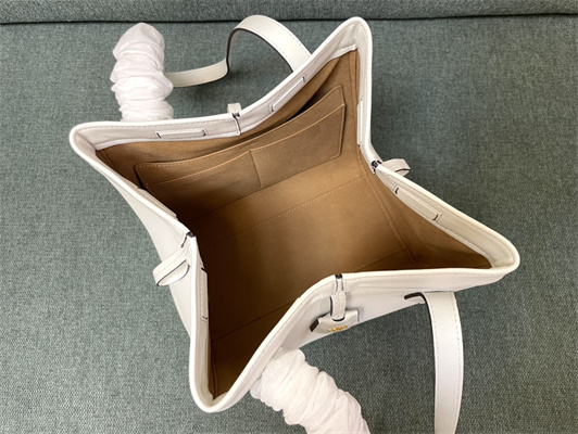 Fen.di ORIGAMI Medium White Leather Bag That Can be Transformed