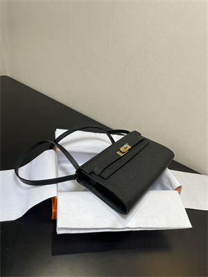 Kelly Classique To Go wallet Epsom Leather Gold Tone Metal In Black Color HS