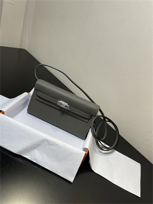 Kelly Classique To Go wallet Epsom Leather Silver Tone Metal In Etain Color HS