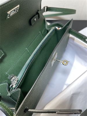 Kelly Classique To Go wallet Epsom Leather Silver Tone Metal In Vert Anglais Color HS