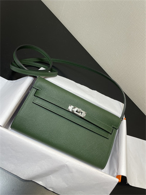 Kelly Classique To Go wallet Epsom Leather Silver Tone Metal In Vert Anglais Color HS