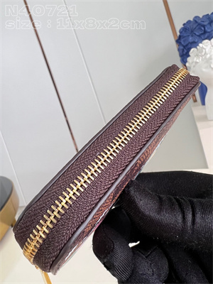 L.V Zippy Coin Purse Vivienne Holidays Damier Ebene N40721