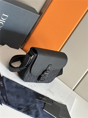 Di.or Small Saddle Messenger Bag With Flap Black Oblique Jacquard With Grained Calfskin